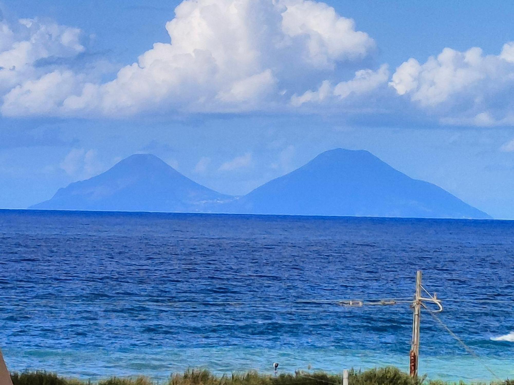 "Appartamento Del Mare Gliaca" Con Vista Isole Eolie,Ampia Terrazza,Wifi E Parcheggio Privato Gratuito Пираино Экстерьер фото